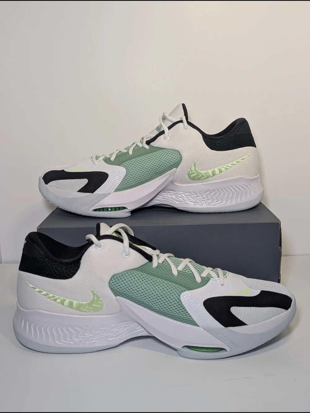 Nike Zoom Freak 4 Greek Coastline White Volt Men's Size 17